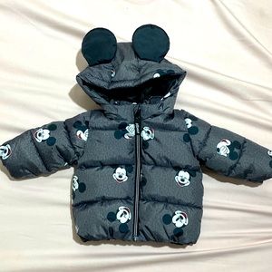 Size 6 months baby coat!